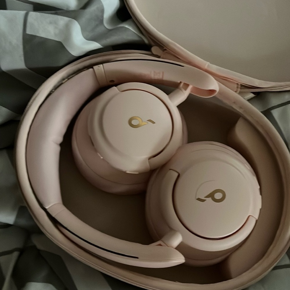 Soundcore by Ankler Life Q30 Hybrid Active Noise Cancellation